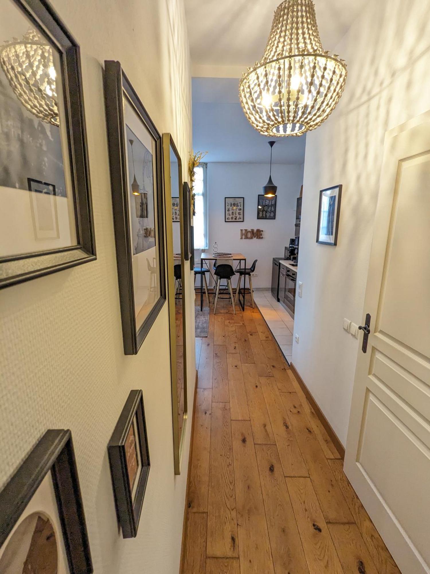 Appartement Place De La Cath' Avec Parking Colmar Bagian luar foto