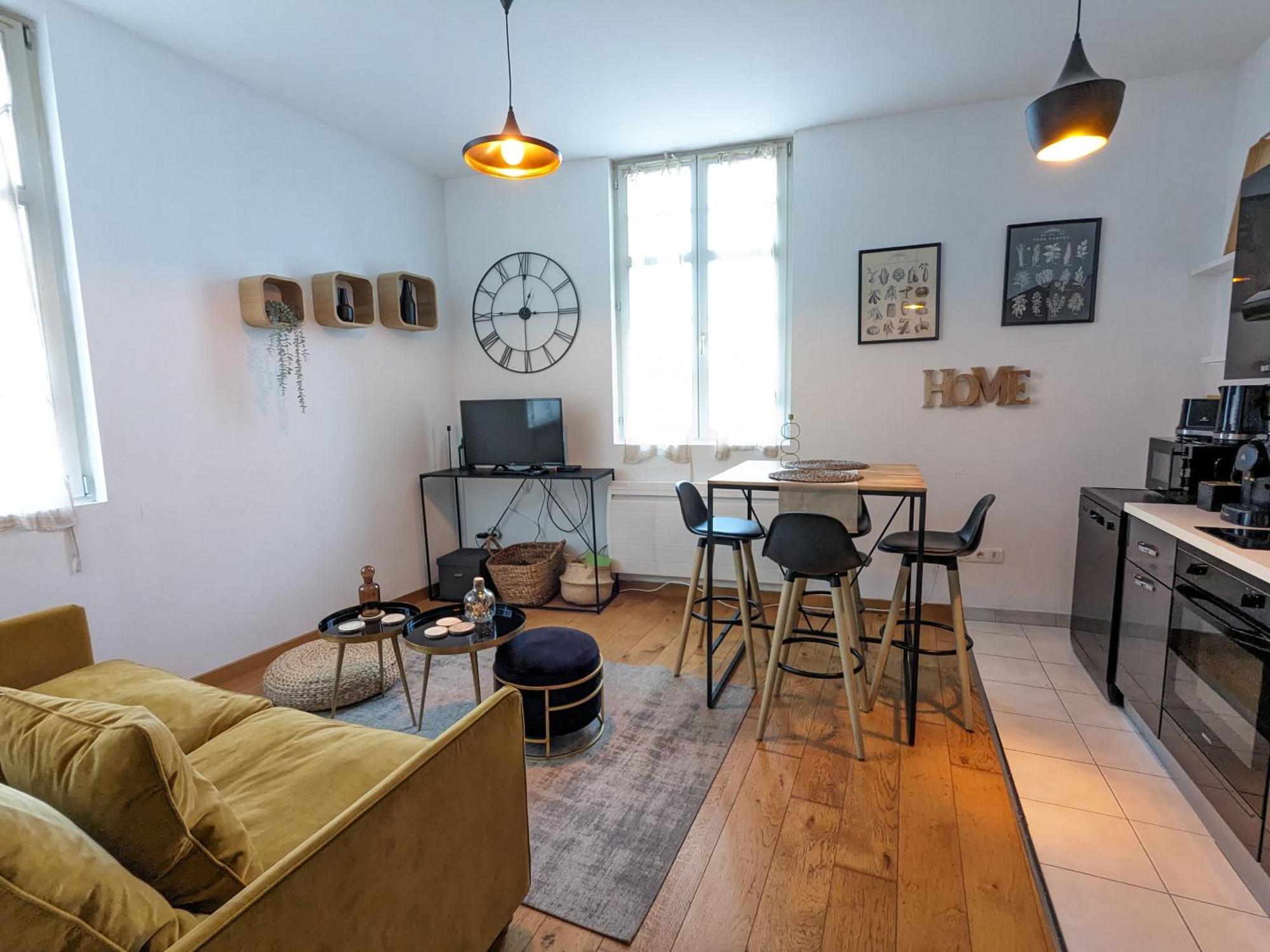 Appartement Place De La Cath' Avec Parking Colmar Bagian luar foto