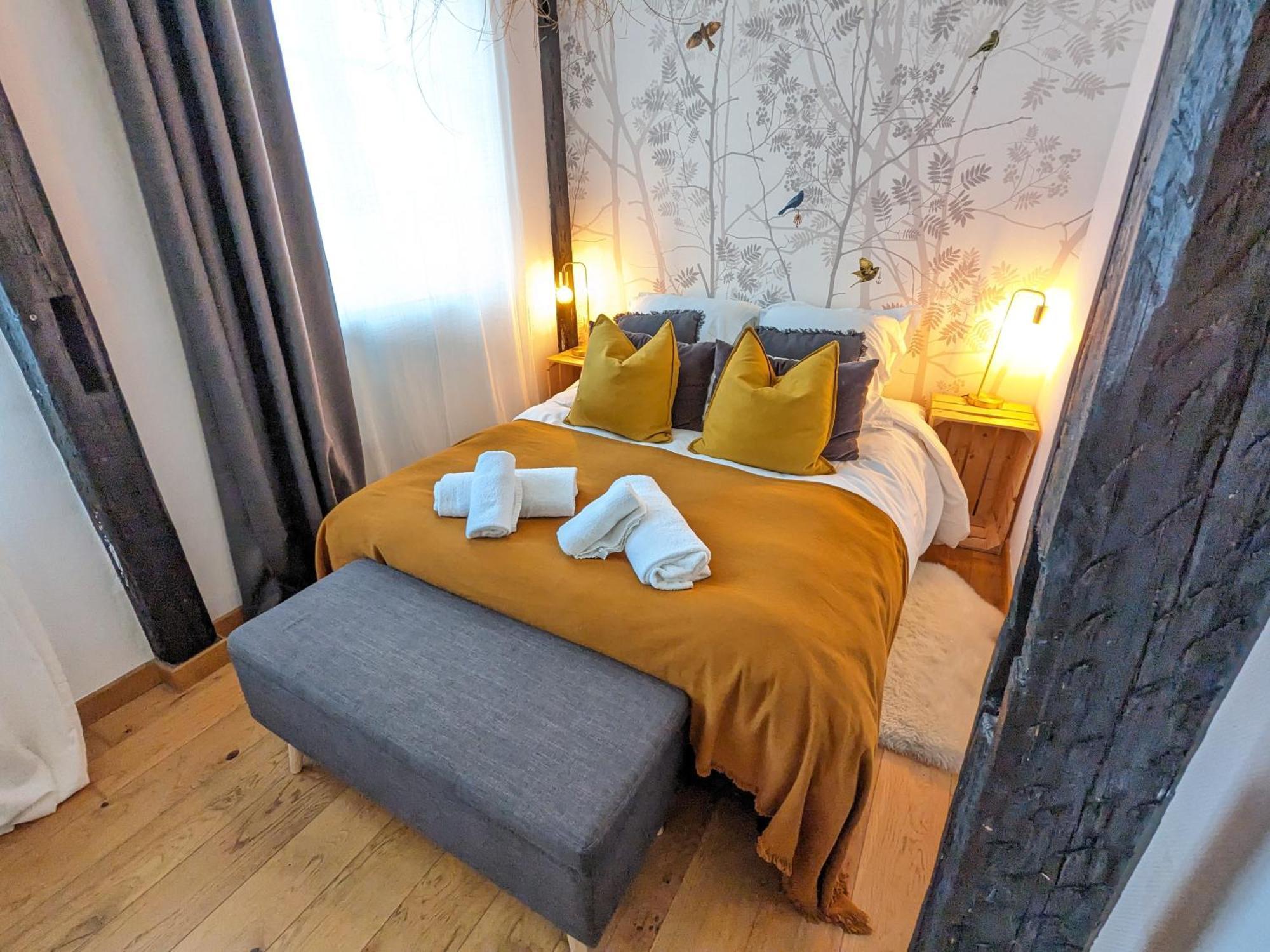 Appartement Place De La Cath' Avec Parking Colmar Bagian luar foto