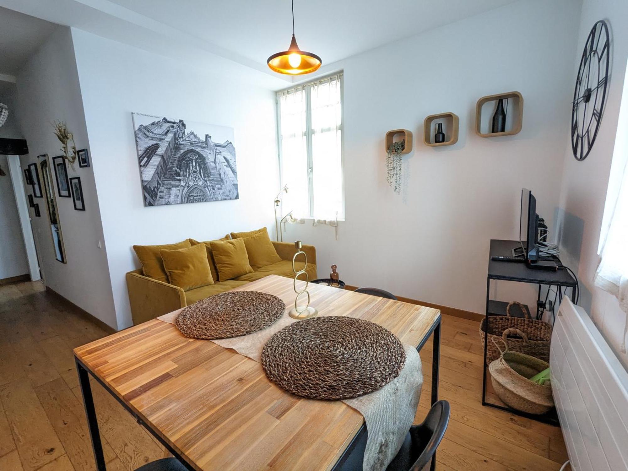 Appartement Place De La Cath' Avec Parking Colmar Bagian luar foto